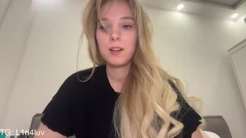 Snapshot of l1n4luv chatting on June 18, 7:18 pm lina online show from June 18, 7:18 pm