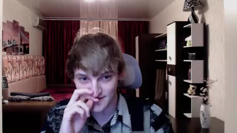 l1onkennedy online show from October 2, 7:43 pm