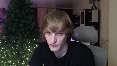 l1onkennedy online show from December 22, 9:01 pm