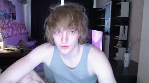 Snapshot of l1onkennedy chatting on June 7, 4:22 pm l1onkennedy online show from June 7, 4:22 pm