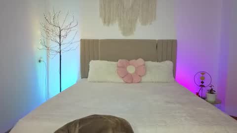 Margo  online show from February 18, 2:13 pm