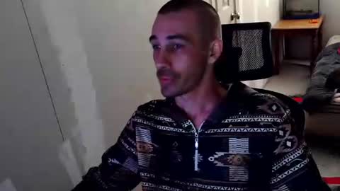 l1v1nth3dr3am online show from March 22, 6:50 am