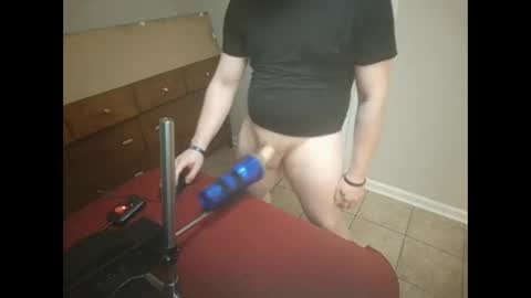 Snapshot of l6000 chatting on December 1, 11:32 pm Lance online show from December 1, 11:32 pm