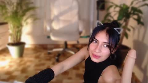 l_e_a online show from December 6, 6:59 am