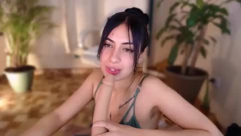 l_e_a online show from December 14, 5:18 am