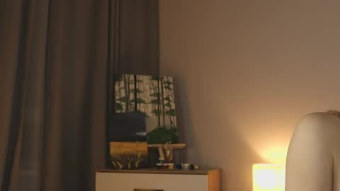 Alice online show from October 5, 6:06 pm