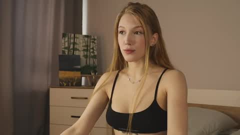 Alice online show from April 18, 4:16 am