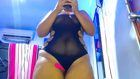 la_crespy29 online show from October 28, 12:36 am