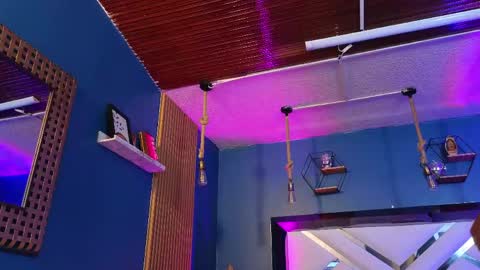 Cris  online show from April 17, 11:24 am