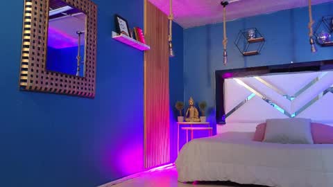 Cris  online show from April 22, 11:34 am