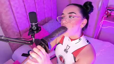 lana  foxx Model  independient online show from July 3, 11:22 pm