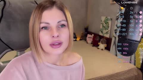 Snapshot of labanditta chatting on December 12, 5:59 pm LaBandita online show from December 12, 5:59 pm