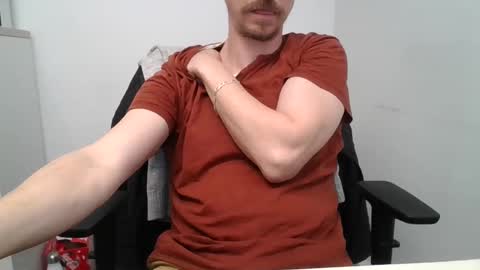 labelette007 online show from April 8, 12:05 pm