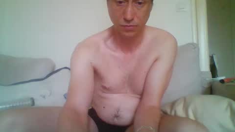 labelette007 online show from May 2, 11:59 am