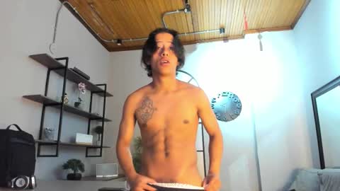 labrinthteasing online show from November 19, 3:45 pm