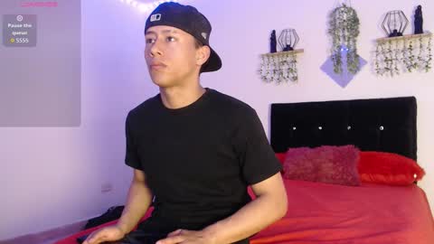 labrinthteasing online show from March 29, 5:46 pm