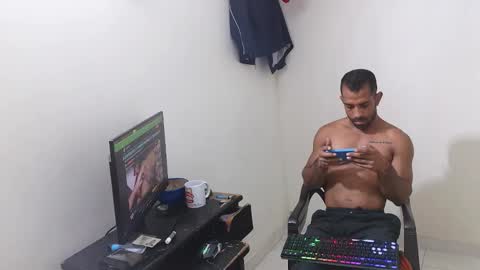 Bruno Smith online show from February 2, 1:15 am