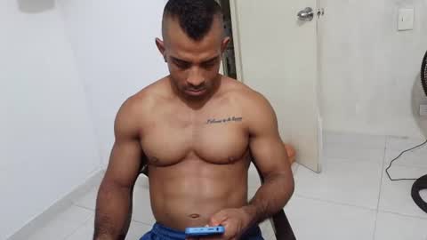 Snapshot of lacasadelosmunecosbq chatting on June 15, 4:15 am Bruno Smith online show from June 15, 4:15 am