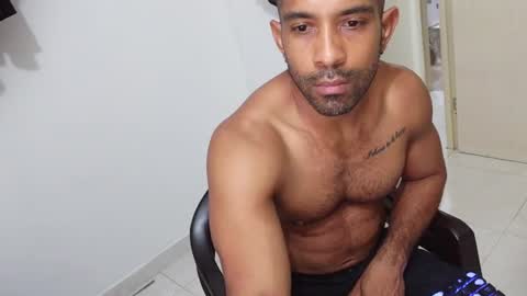Snapshot of lacasadelosmunecosbq chatting on July 12, 4:25 am Bruno Smith online show from July 12, 4:25 am