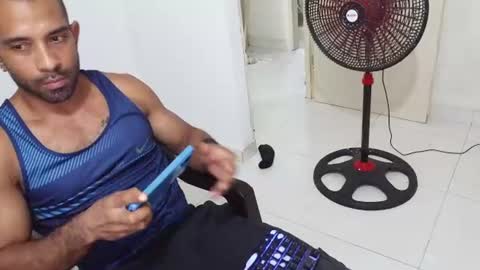 Snapshot of lacasadelosmunecosbq chatting on July 14, 2:49 am Bruno Smith online show from July 14, 2:49 am