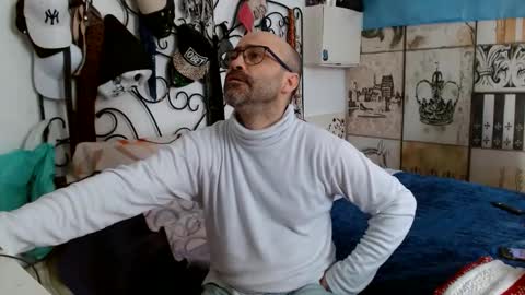 lachicadeldiablo online show from February 1, 1:09 pm