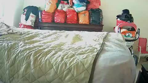 lachickadelbronx online show from December 22, 1:22 pm