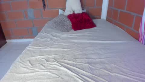 Akyra  online show from February 4, 12:44 pm