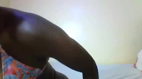 ladasha online show from April 9, 9:15 am