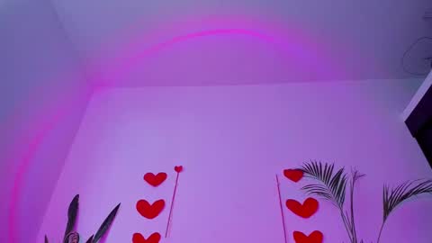 Snapshot of ladenandjuan chatting on February 18, 10:36 pm Laden And Juan online show from February 18, 10:36 pm