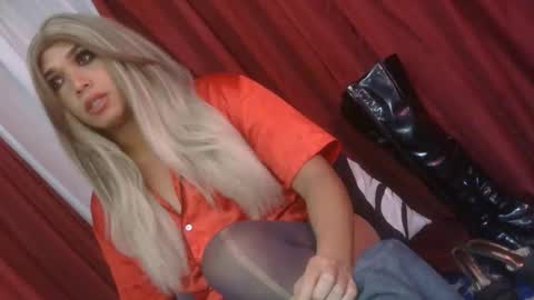 Athena online show from June 8, 9:04 pm