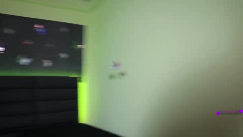 Snapshot of lady_boobs1 chatting on January 3, 5:42 pm Kathie Dicky online show from January 3, 5:42 pm