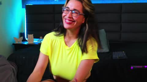 Snapshot of lady_boobs1 chatting on January 8, 1:11 am Kathie Dicky online show from January 8, 1:11 am