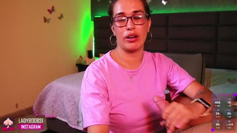 Snapshot of lady_boobs1 chatting on January 25, 8:31 pm Kathie Dicky online show from January 25, 8:31 pm