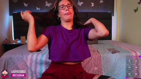 Snapshot of lady_boobs1 chatting on January 27, 3:28 pm Kathie Dicky online show from January 27, 3:28 pm