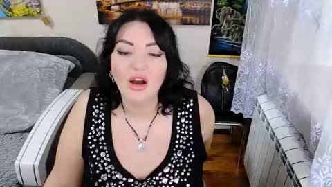 lady_boom_ online show from November 21, 8:13 am