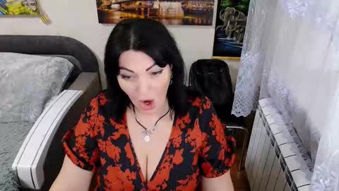 lady_boom_ online show from December 2, 7:20 pm