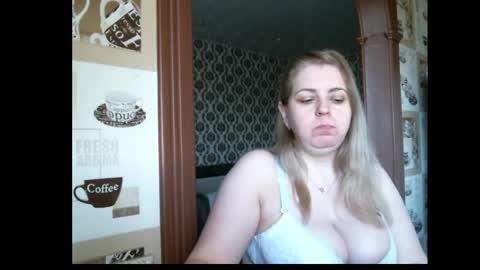 lady cute cat29 online show from April 7, 2:45 am