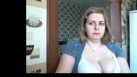 lady cute cat29 online show from April 23, 2:13 am