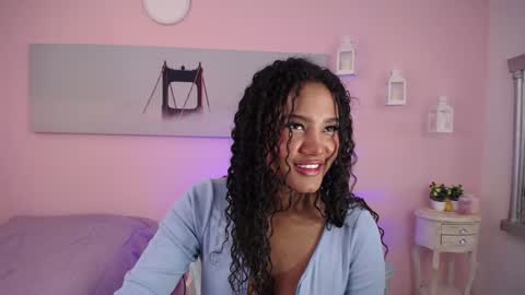 Karla - Instagram   lady karla1 online show from January 11, 4:25 pm