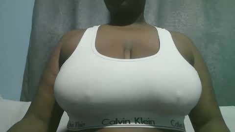 lady_dearra online show from October 26, 3:34 am