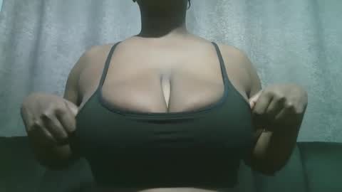 lady_dearra online show from December 22, 2:52 am