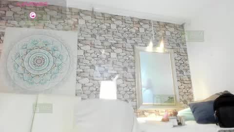    online show from April 18, 7:58 pm