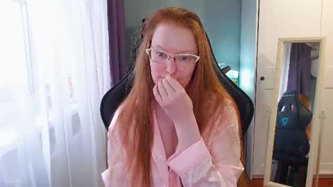 Snapshot of lady_inari chatting on June 26, 6:12 pm Angelika online show from June 26, 6:12 pm
