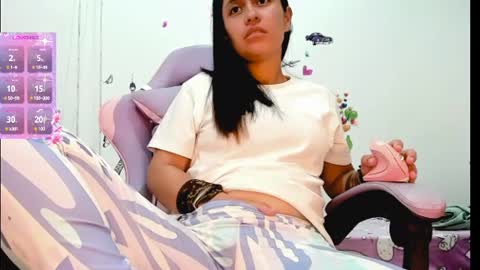 Snapshot of lady_jhana chatting on June 19, 11:47 am Jhana online show from June 19, 11:47 am