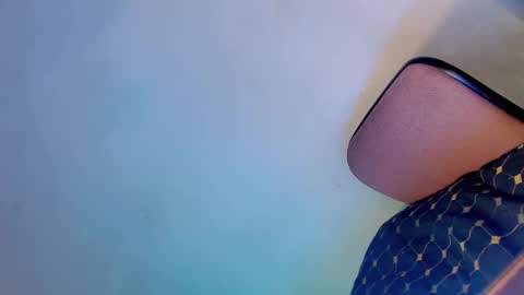 Ella online show from November 15, 1:07 pm