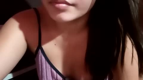 Snapshot of lady_rose19 chatting on November 30, 6:23 pm kitty online show from November 30, 6:23 pm