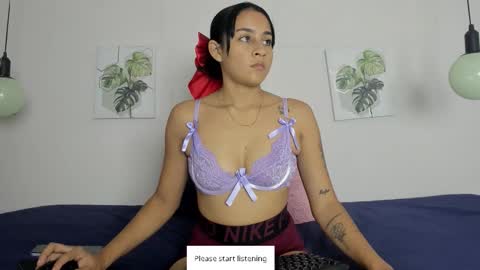Snapshot of lady_rossee chatting on November 21, 8:40 pm Leidy online show from November 21, 8:40 pm
