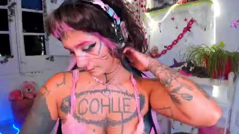 Mia online show from July 27, 7:43 pm