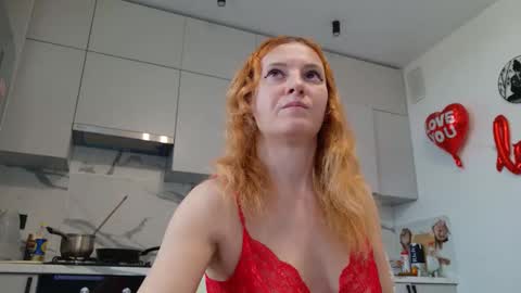 Sima Ladybigsmile online show from February 13, 12:01 pm