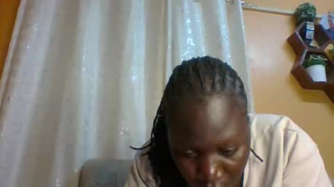 lindah32 online show from October 12, 9:25 pm